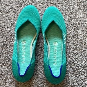 Rothy’s flats. Green. Size 9.